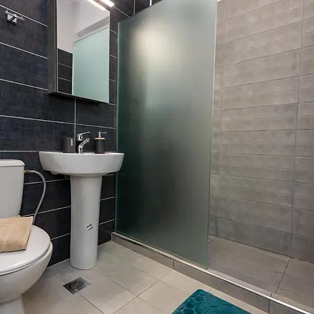 Square 119 Волос