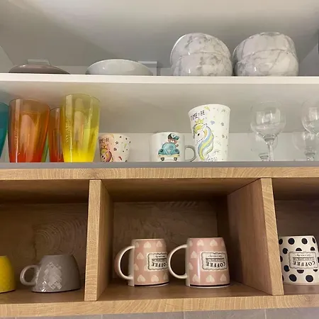 Square 119 Волос