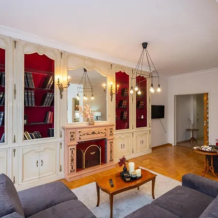 Square 119 Apartamento *