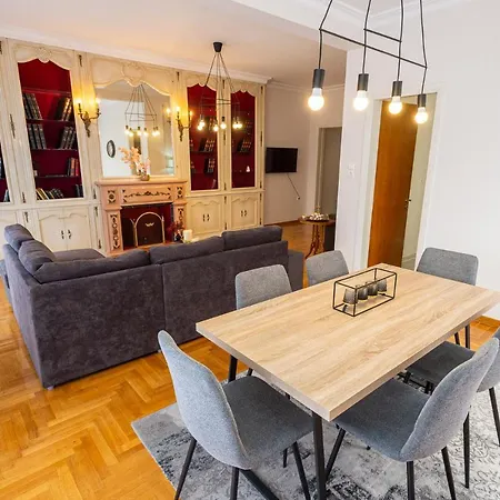 Square 119 Apartment Volos